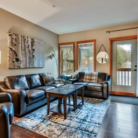 Suites With Pool & Hot Tubs Managed By Little Sister Getaways Canmore Exterior foto